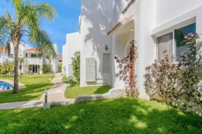 Ideal Family & Friend Trip, Gated Area with Pool Onsite